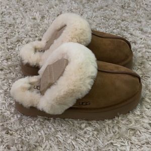 UGG Disquette Slippers